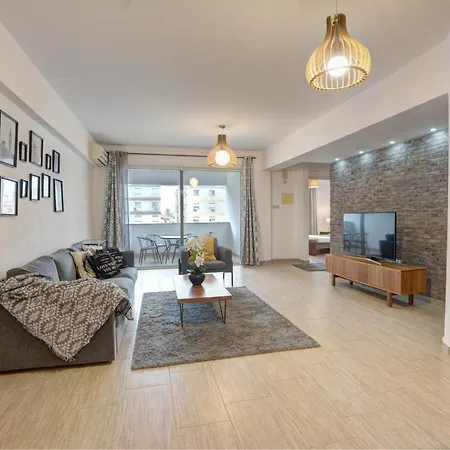 Ilona City Center Flat * Larnaca